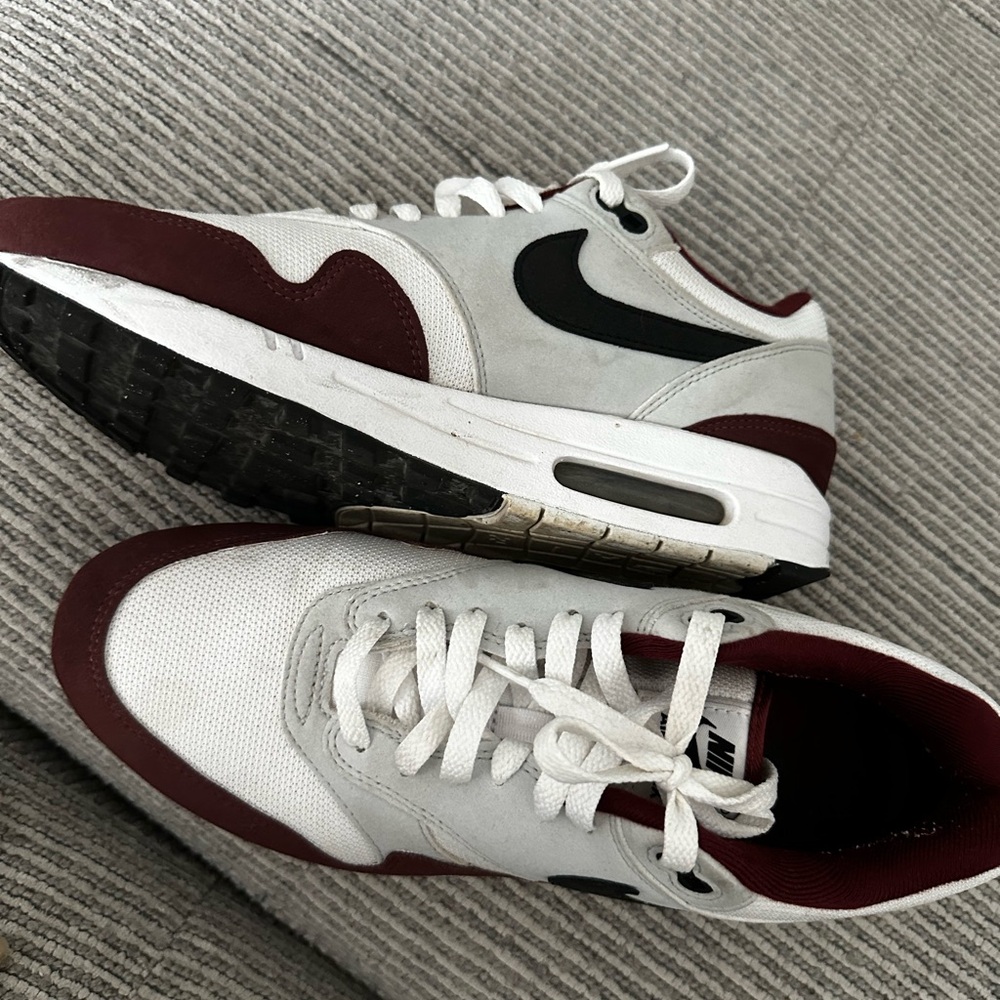 Air Max 1 Burgundy/Black/White